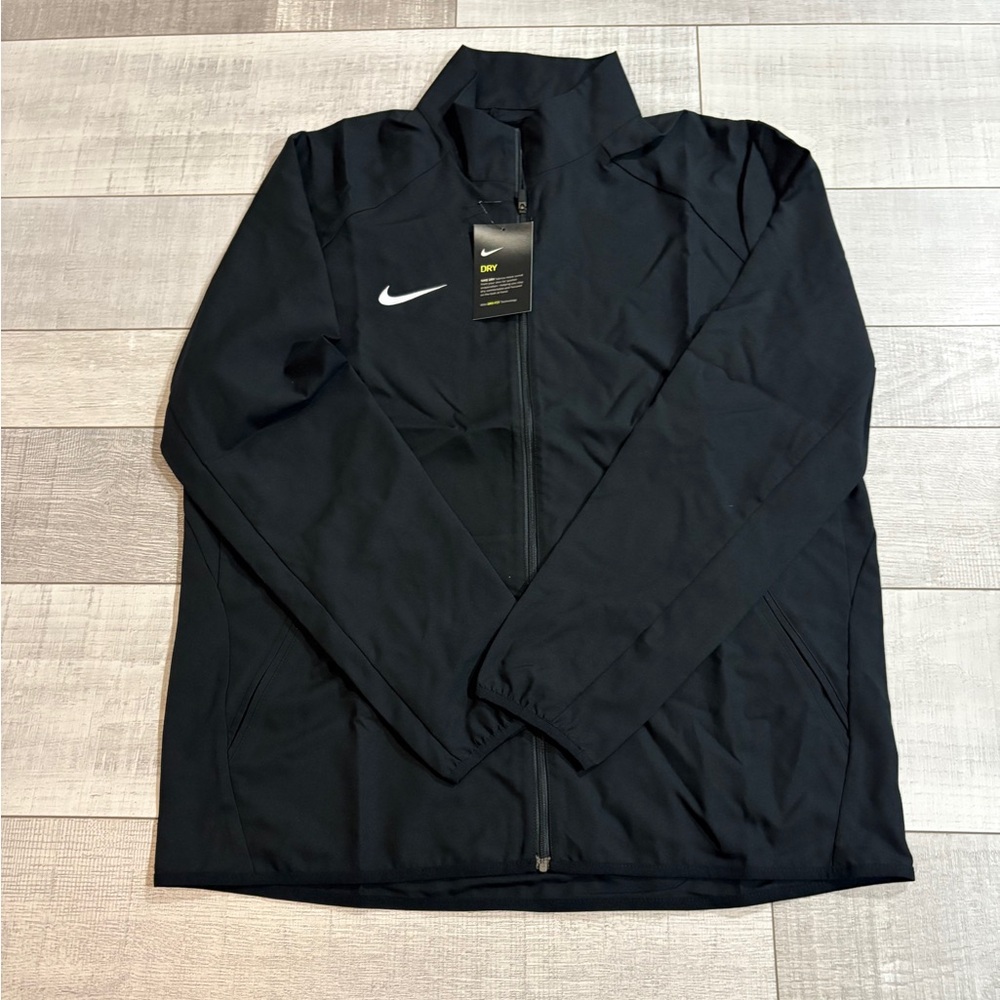 Nike windbreaker